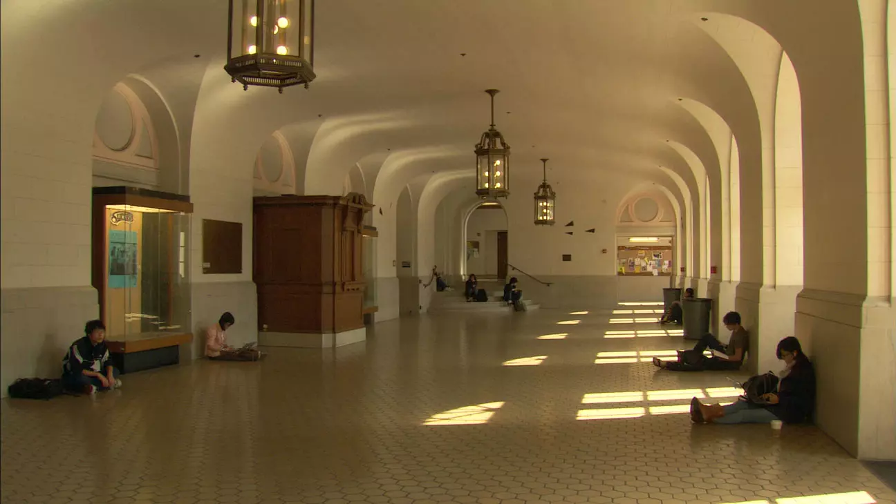 |Streaming| Frederick Wiseman, Paul Verhoeven e Eunice Gutman são destaques em março na MUBI